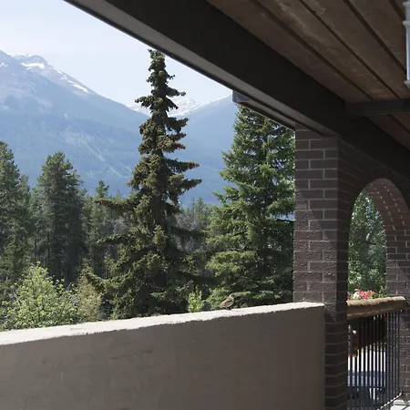 Maligne Lodge-3