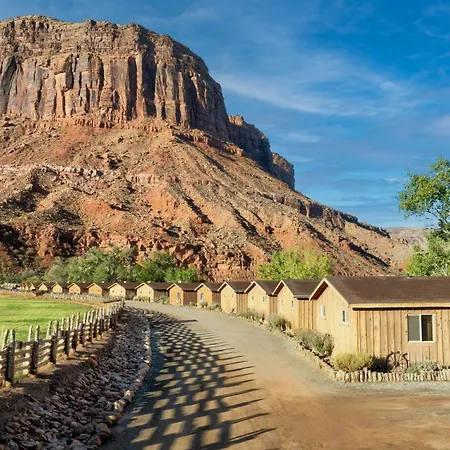 Red Cliffs Lodge Moab-2