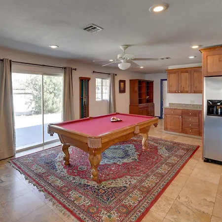 Elegant Home W/ Pool Table: 3 Mi To Vegas Strip!-3