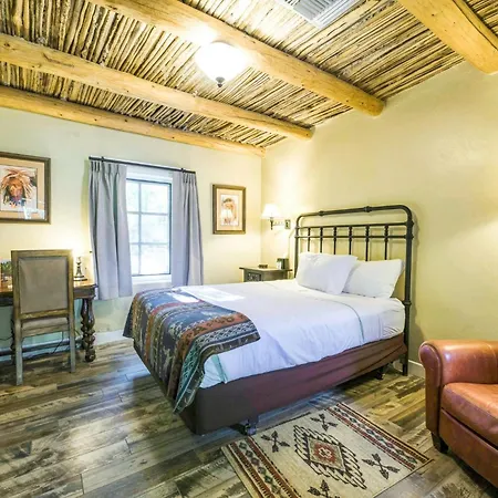 Tanque Verde Guest Ranch-2