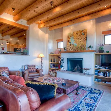 Bishops Lodge Villa Corazones Three-Bedroom Holiday Home-2