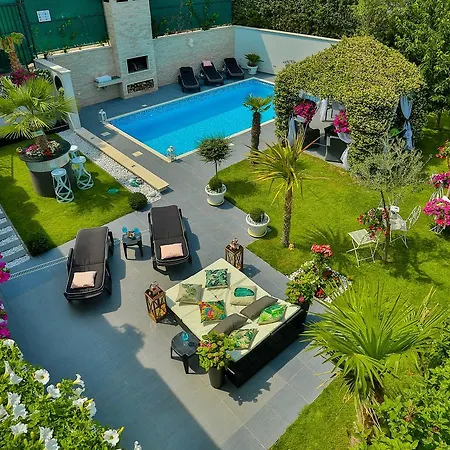 ***Green Dream***- villa in Split-2