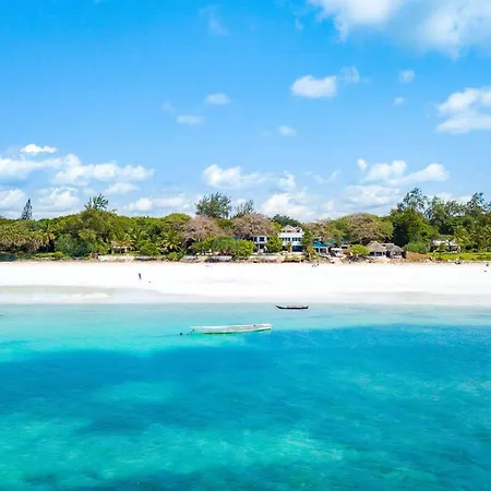 Tequila Sunrise Beach Villa-Diani Beach-3