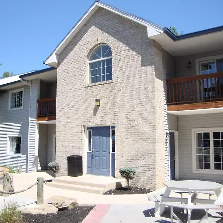 Put-In-Bay Poolview Condo #6-2