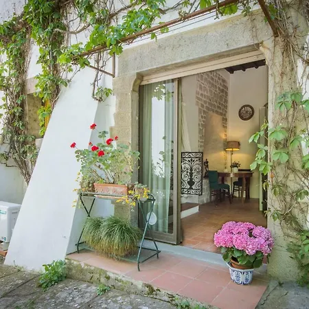 Villa In Private Estate,Shared Pool,Parking,3Km To Ponte Vecchio-2