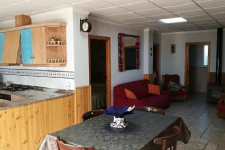 Casa Rural Villa Micleta-3