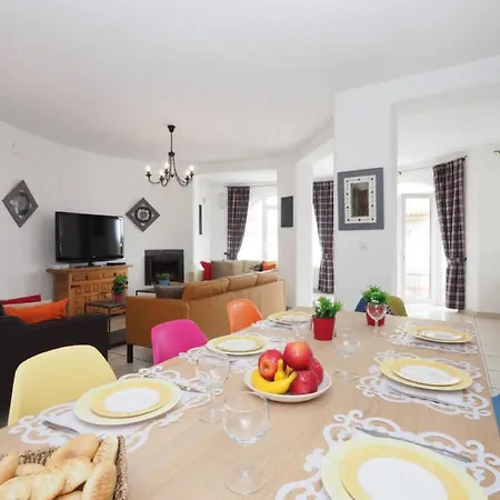 Casa Con 4 Dormitorios Con Piscina Y Amarres Privados Ref 354-2
