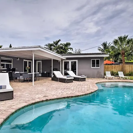 Ground-Level Wilton Manors Home With Outdoor Oasis!-3
