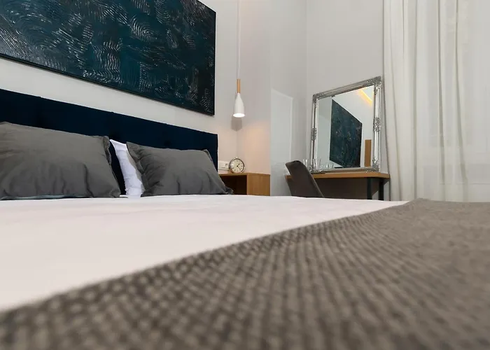 Harbour Residence Rooms