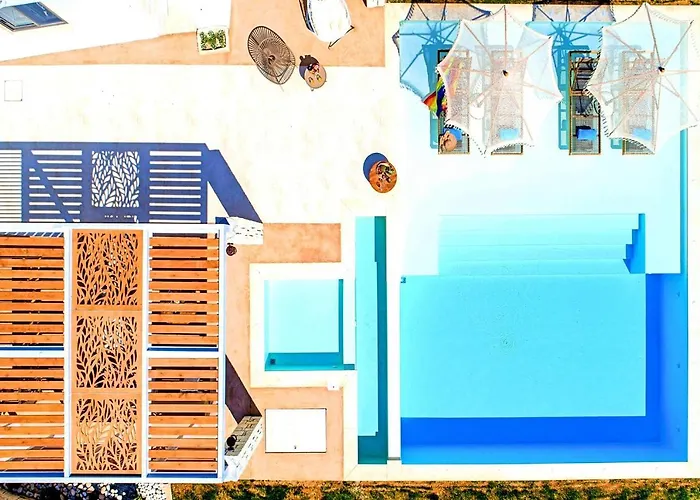 Blue Lake Villa Heated Pool