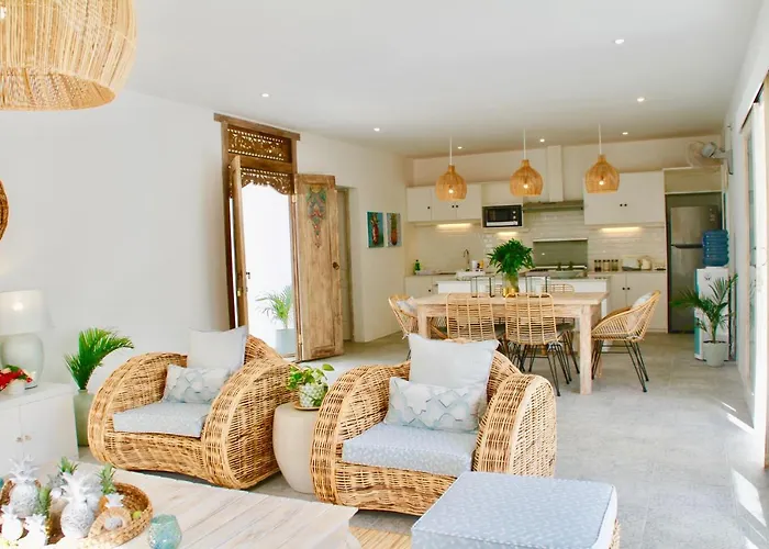 Sunyi Villas