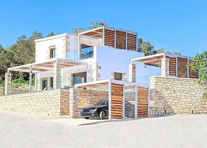 Blue Lake Villa Heated Pool
