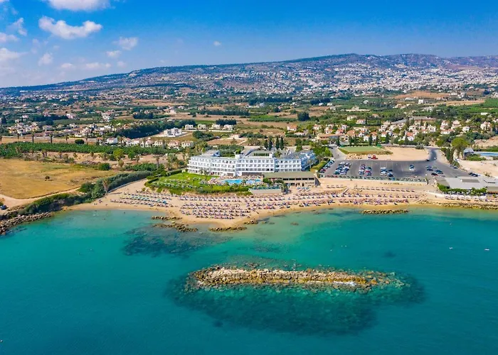 Corallia Beach Hotel Apartments