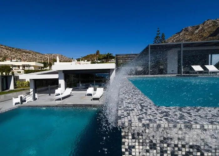 Black Diamond Luxury Beachfront Villa Selenia