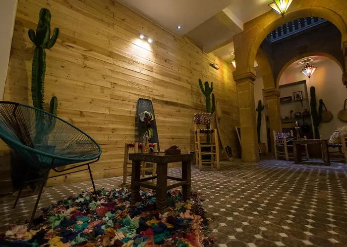 Riad Inna & Watersports Center