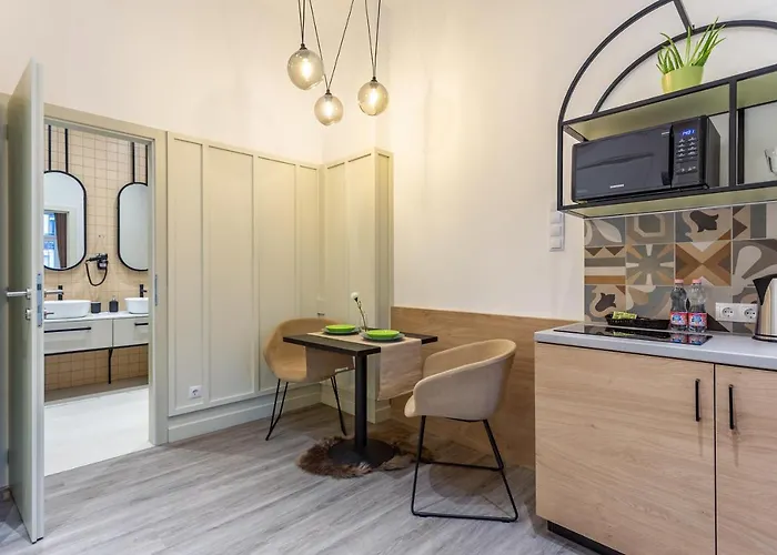 Hotel pres du College: Gellért Budapest Suites