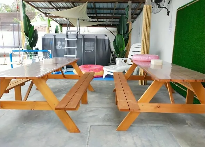 Bexuan-Private Pool-Town Area-Snooker-Bbq-12-18Pax