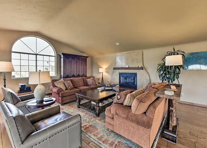 Working Vineyard & Private Pool: Villa In Plymouth