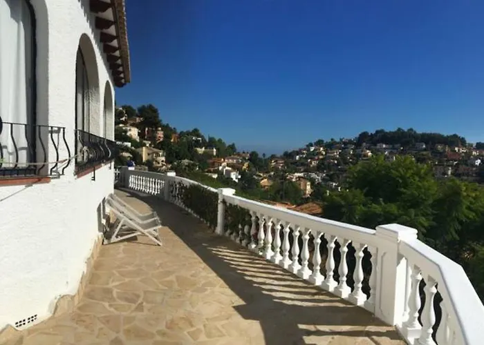 Charming Villa In Montemar With Private Pool And Sea Views