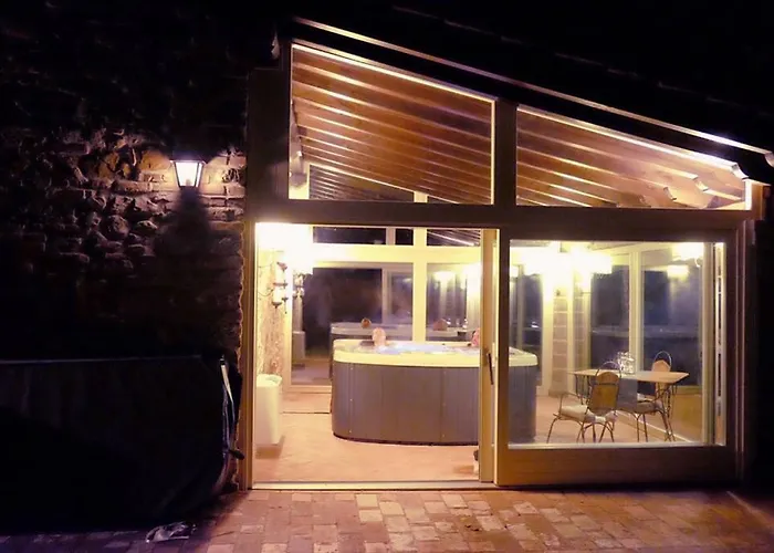 Villa Liz Tuscany, Private Pool, Hot Tub, Property Fenced, Pets Allowed