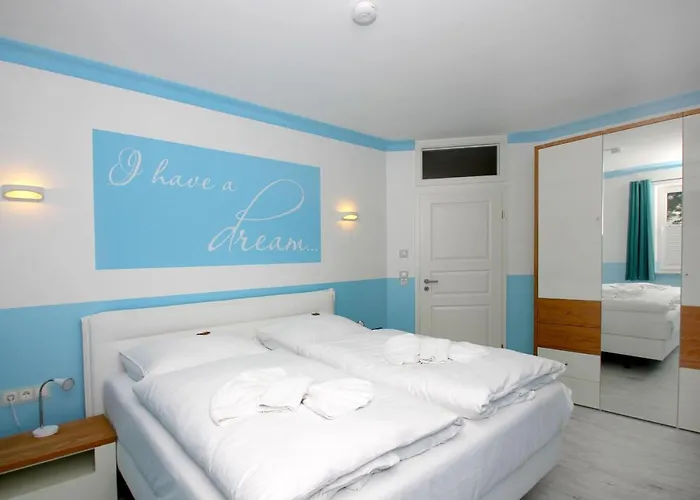 Beach House Palstek mit gratis Nutzung vom AHOI Erlebnisbad und Sauna in Sellin