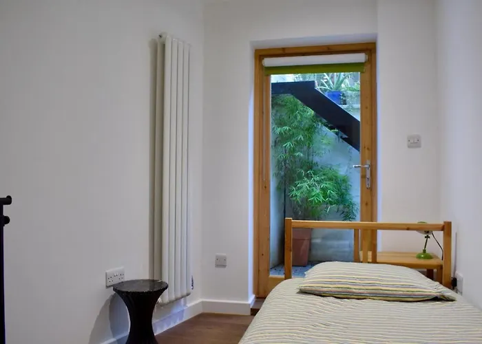 Charming 2 Bedroom Apartment In Kentish Town