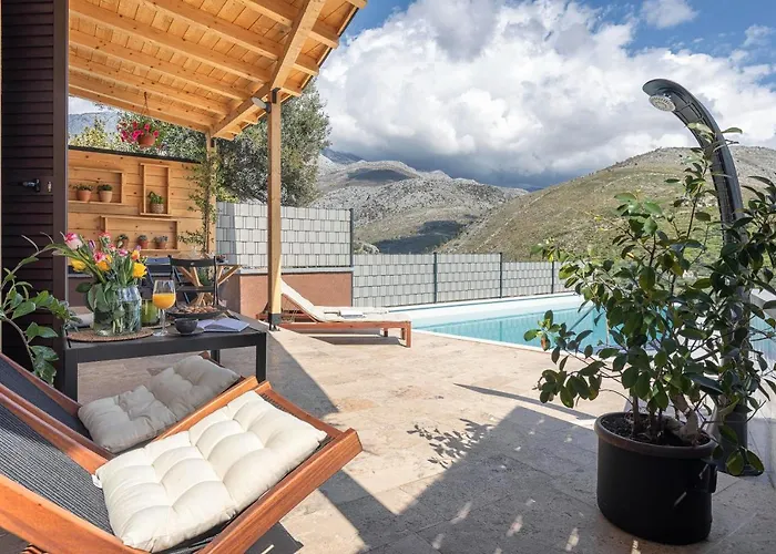 Normabel Relaxing Villa With Heated Pool And Sauna