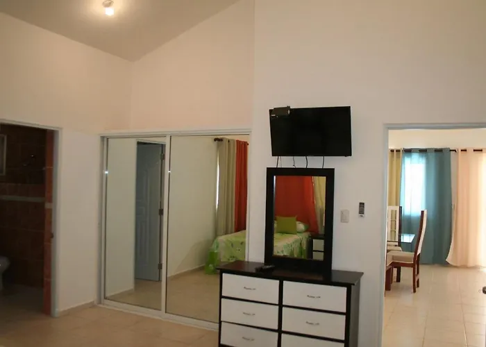 Apartamentos Y Villas Michaela