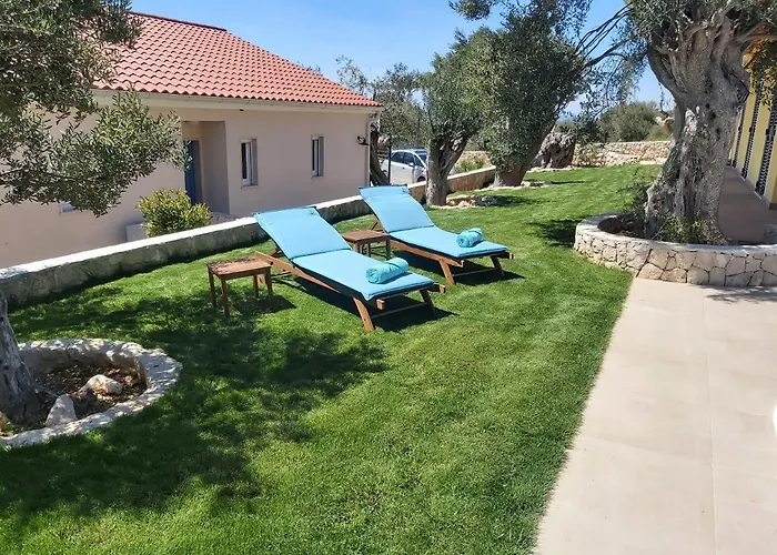 Villa Paula Jakisnica With Heated Pool