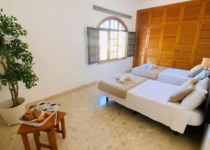 Villa Carolina With Private Heated Pool