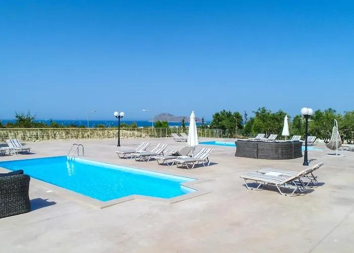 Liberty & Freedom Luxury Villa-Heated Pool