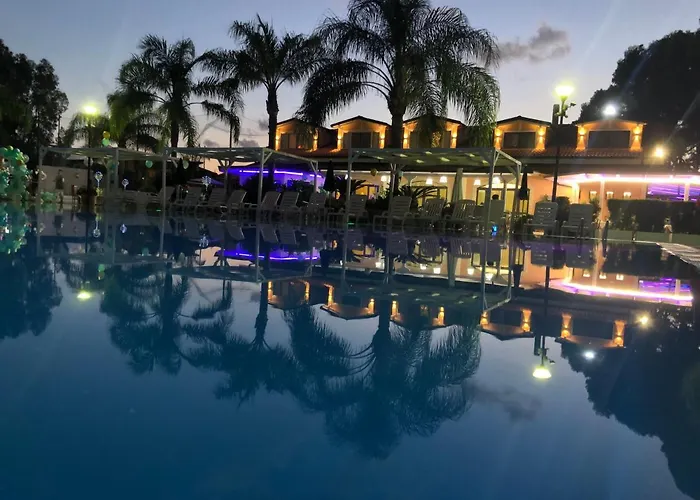 Hotel sulla spiaggia: Kavani