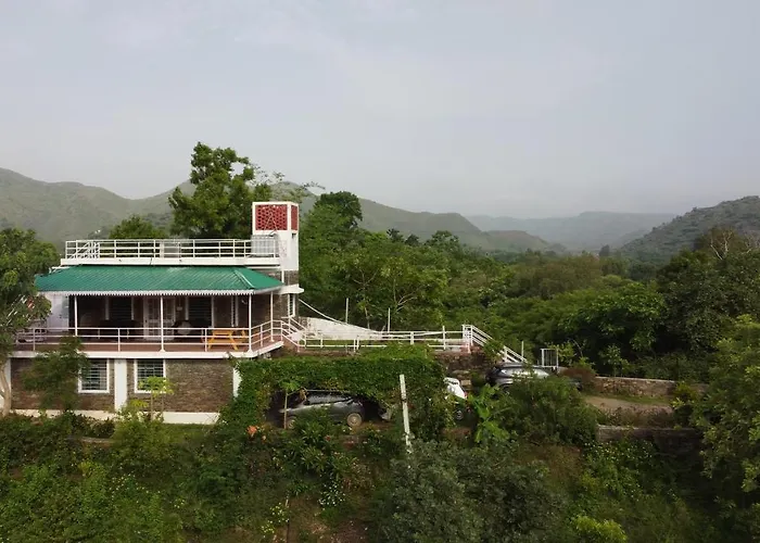 The Riverside Estate - 3Bedroom Private Pool Villa In Udaipur