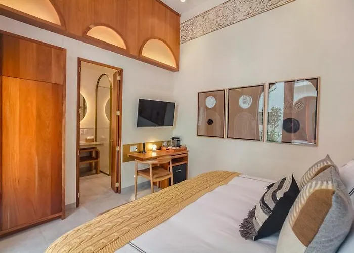 Cantera 1910 Hotel Boutique, Destination Hotel