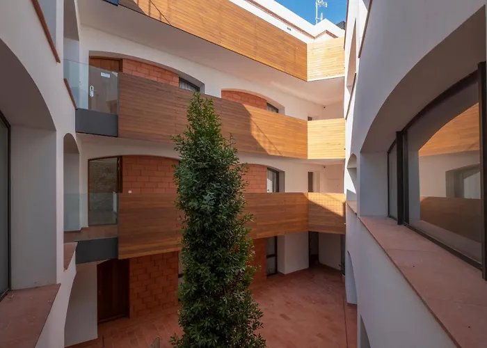 Cliper Apartments By Escampa Hotels