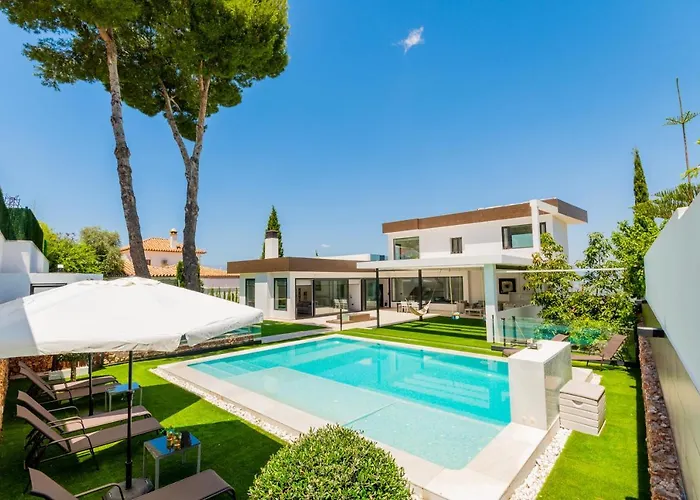 Cubo's Villa Elena