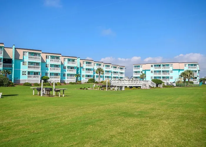 Coastal Condo W/ Public Atlantic Beach Access