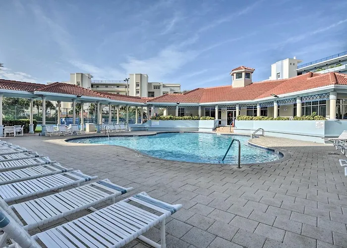 Coastal Penthouse: Steps To New Smyrna Beach!