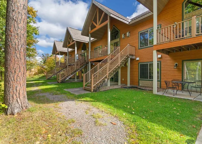 Gull Lake All-Season Getaway W/ Private Deck