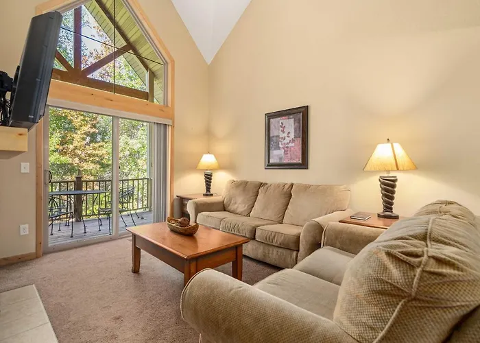 Gull Lake All-Season Getaway W/ Private Deck