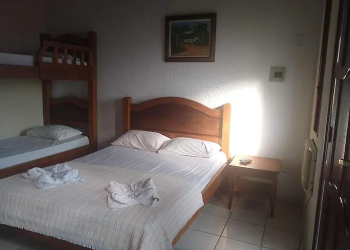 Alojamento com o café da manhã Apenas: Granada Park Hotel