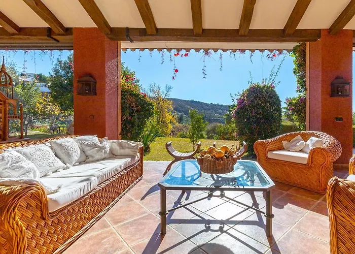 Casa Flores con Piscina interior climatizada