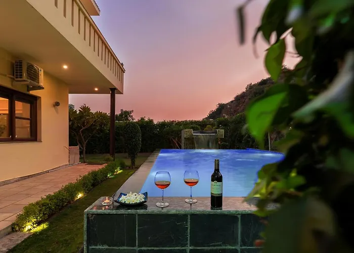 Bliss In The Woods By Veo - Part Of Stayvista
