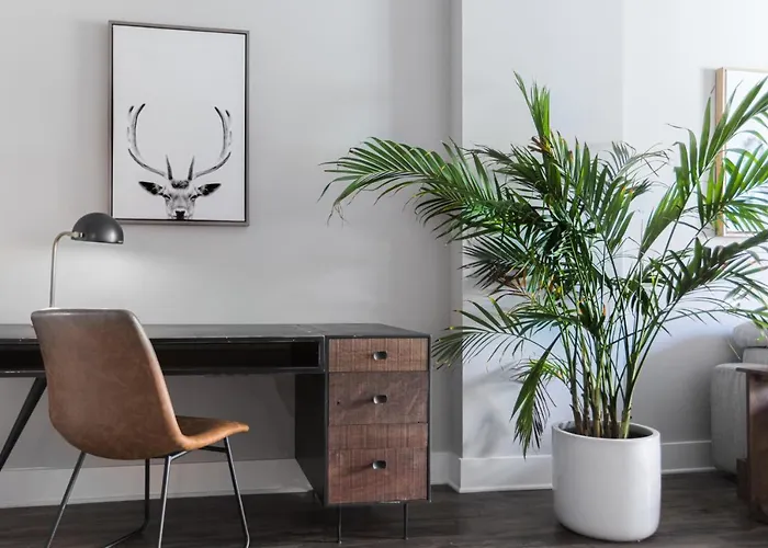 Rosemary Flats By Black Swan - Three Balconies