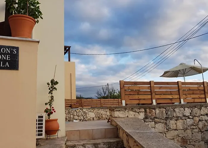 Sharon'S Stone Villa