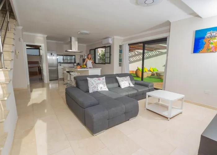 Villa Amadores N2