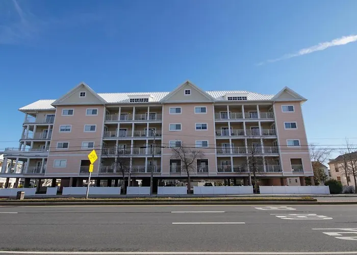 Vacation rental: Americana Condos 10Th Street