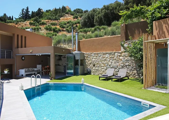 Design Villa Nicol - Heated Pool - Summer Kitchen