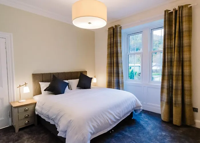 Erigmore Spa Cottage: Cosy Countryside Retreat with Pool Access
