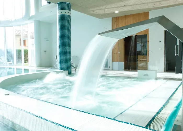 Hôtel Ping Pong: Hotel & Apartaments Thalassa Sport & Wellness